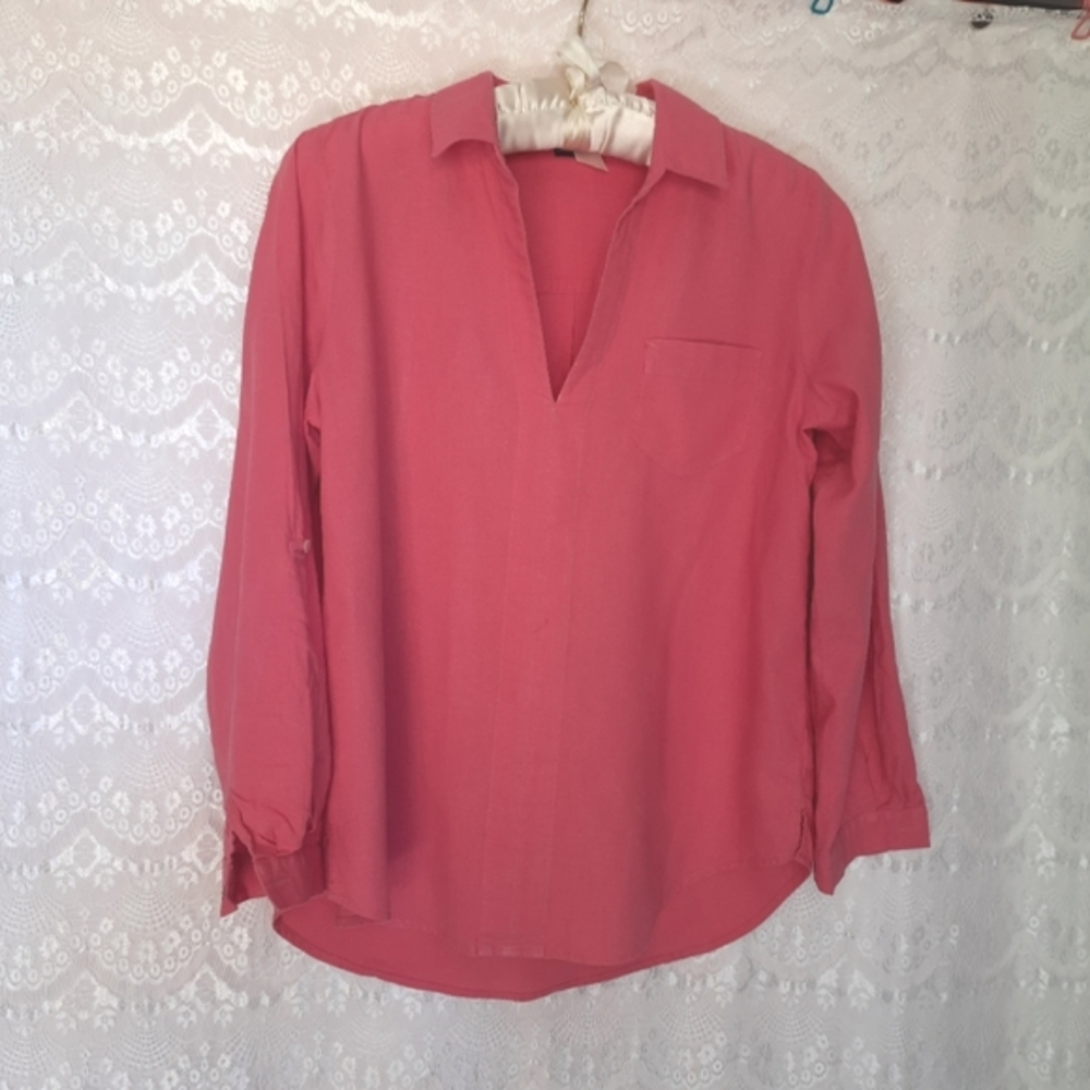Nine West Jeans Linen Roll-Tap Blouse Size M